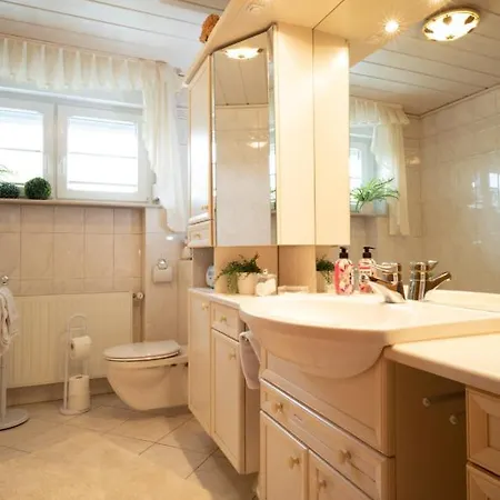 Ferienwohnung Kirsch Санкт-Вендель Экстерьер фото